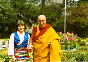 S.H. der Dalai Lama und Barbara Hausjell