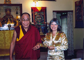 S.H. der Dalai Lama und Barbara Hausjell